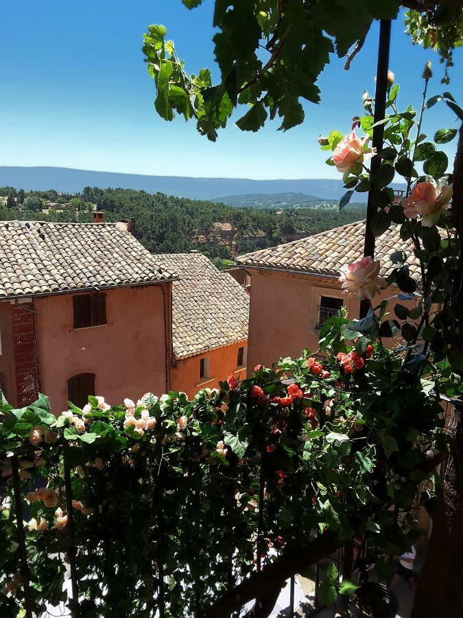 Apartment La Dame Au Balcon Roussillon en Isere